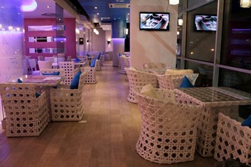 زيرو فور زيرو فور