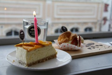 موستاش هاوز موستاش هاوز