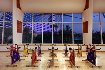 دروس أستديو الآيروبك دروس أستديو الآيروبك