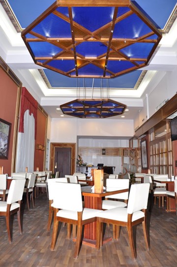 مطعم و كافيه أورينتيس مطعم و كافيه أورينتيس