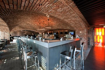 واي بار واي بار