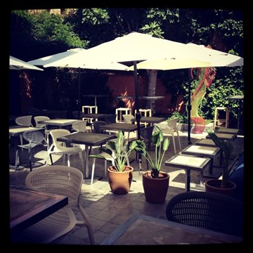 مطعم الشُرفة مطعم الشُرفة