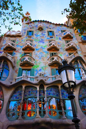 كازا باتلو كازا باتلو