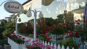 أوستاد أوستاد