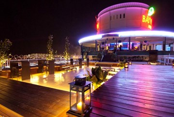 ثري سيكستي ريفولفينغ ثري سيكستي ريفولفينغ