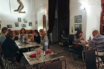 رياض لاروزا رياض لاروزا